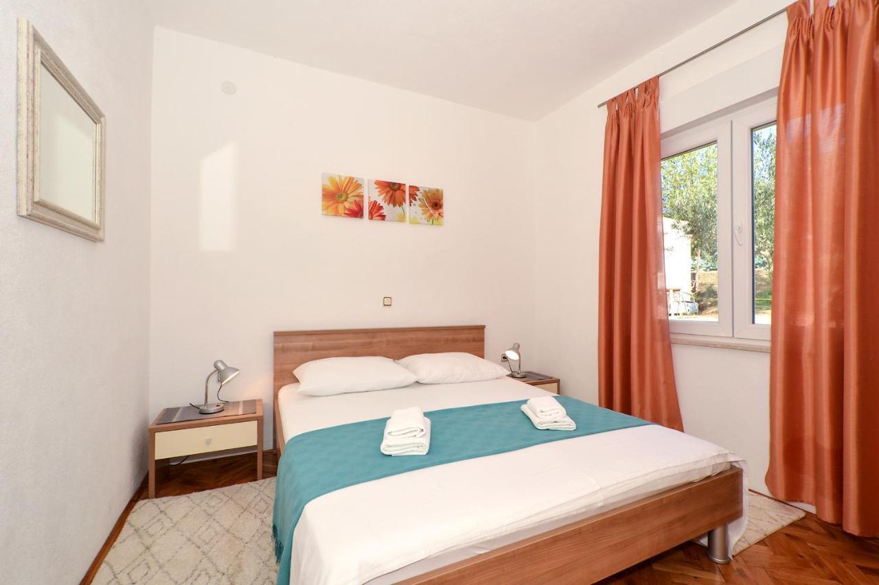 Apartment Una Seget Vranjica Exterior foto