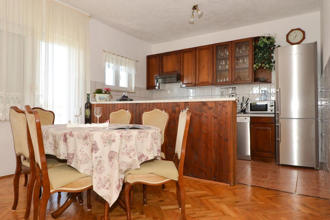 Apartment Una Seget Vranjica Exterior foto